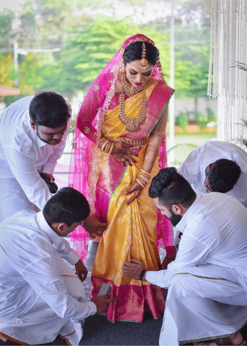 Saree Candid poses