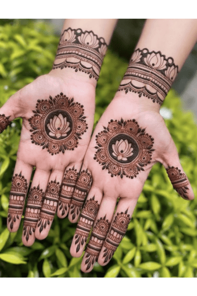 Geometric Mandala Mehndi Design